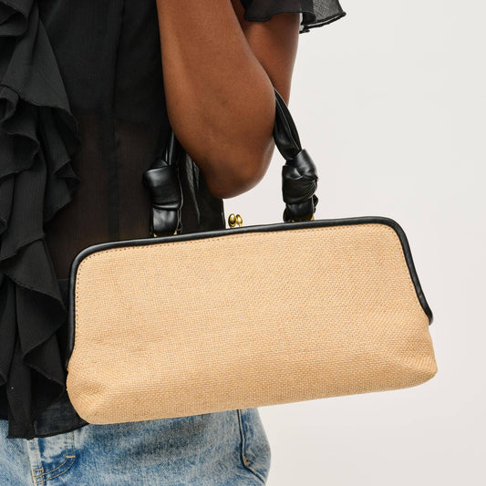 Julissa Clutch: Natural Black