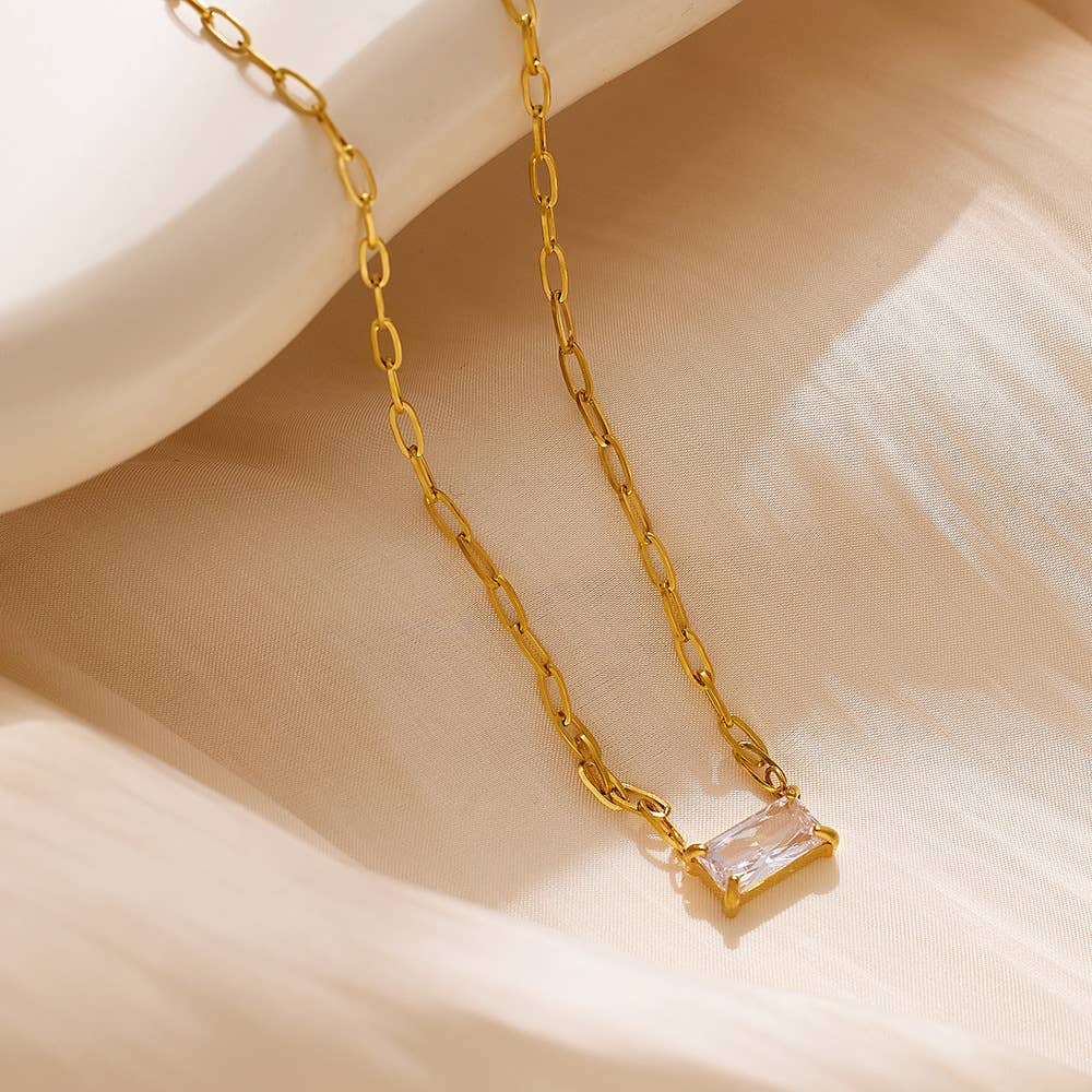 Titanium Steel Simple Rectangle Inlay Zircon Necklace: Emerald